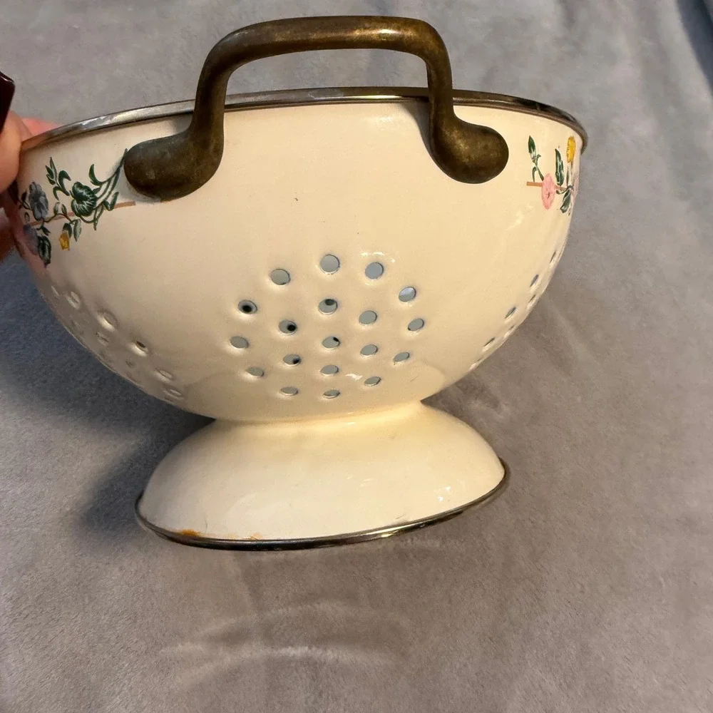Vintage‎ Enamelware Pedestal Colander Floral French Country Cottagecore